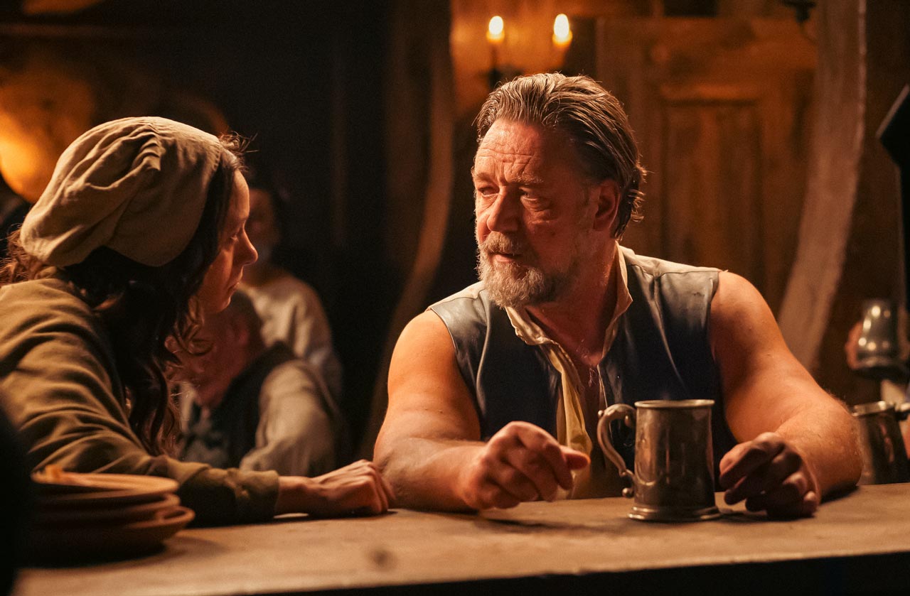 Russell Crowe was ready for a fight scene... over a game of tennis.